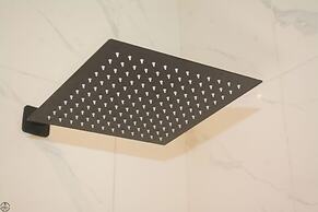 1BD Serenity Dubai Suites