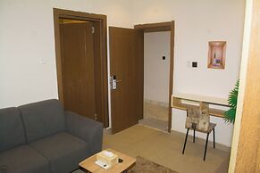 1BD Serenity Dubai Suites