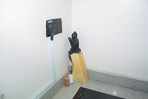 1BD Serenity Dubai Suites