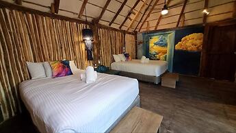 Hippie Chit Jungle Hotel