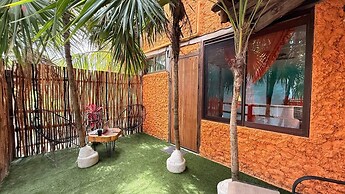 Hippie Chit Jungle Hotel