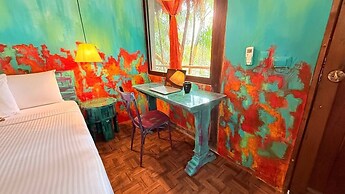 Hippie Chit Jungle Hotel