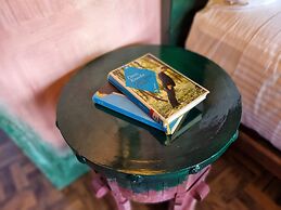 Hippie Chit Jungle Hotel