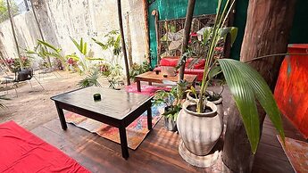Hippie Chit Jungle Hotel