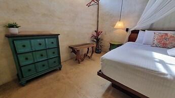 Hippie Chit Jungle Hotel