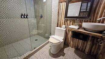 Hippie Chit Jungle Hotel