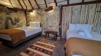 Hippie Chit Jungle Hotel