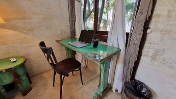 Hippie Chit Jungle Hotel
