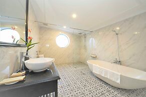 JM Hoi An Beach Hotel