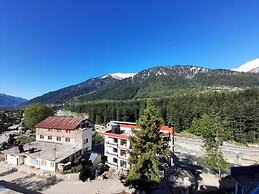 Chichoga Holiday Inn Manali