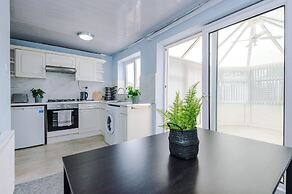 Comfortable Stay - Royd Croft