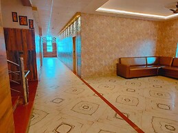 Avadh Sunshine Palace Hotel & Resort