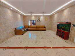 Avadh Sunshine Palace Hotel & Resort
