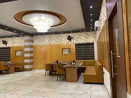 Avadh Sunshine Palace Hotel & Resort