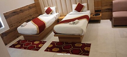 Avadh Sunshine Palace Hotel & Resort