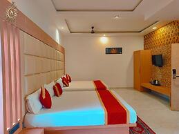 Avadh Sunshine Palace Hotel & Resort