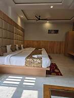 Avadh Sunshine Palace Hotel & Resort