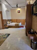 Avadh Sunshine Palace Hotel & Resort
