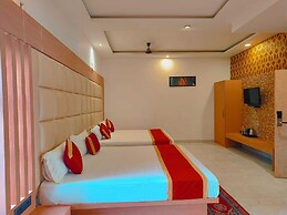 Avadh Sunshine Palace Hotel & Resort