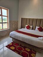 Avadh Sunshine Palace Hotel & Resort