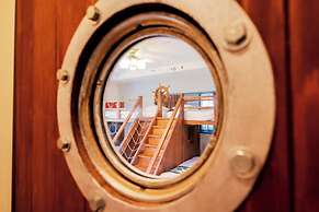 SCALLOP BEACH CONDMINIUM