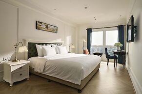 M Village Hotel Long Bien