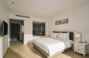 M Village Hotel Long Bien