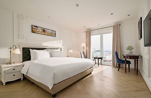 M Village Hotel Long Bien