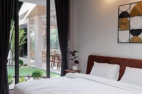 Taradol Premium Pool Villa