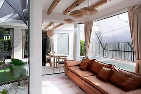 Taradol Premium Pool Villa