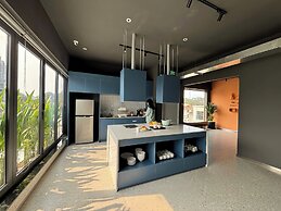 M Village Hotel Ly Tu Trong