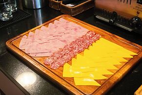 M Village Hotel Tao Dan Park