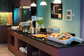 M Village Hotel Tao Dan Park