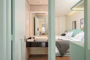 M Village Hotel Tao Dan Park