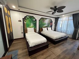 Dream 1985 Hotel