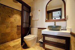 Maison Nha Truc Bach Lake