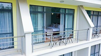 Hidden Hills Luxury Boutique Hotel