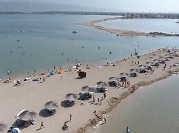 Kata Peaceful Apartment