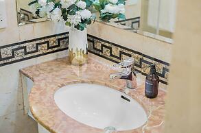 Brassia by Kozystay - Thamrin