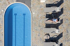 Sarpedon & Rhadamanthus By Forest Villas