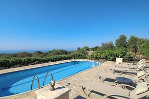 Sarpedon & Rhadamanthus By Forest Villas