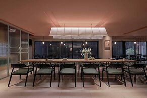 M Village Hotel Ton That Dam