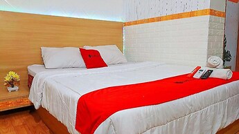 Capital O 94359 Aurora Guest House