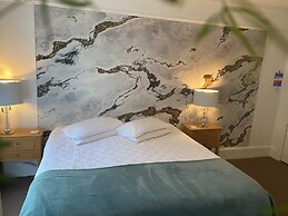A&B Guest House Cambridge