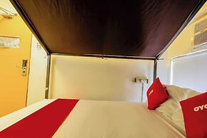 Junction Hostel Poblacion Makati Avenue