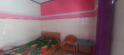 OYO 94370 Lestinn Homestay Monjali
