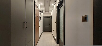 New Flat Large Living Space 1 Close to Lara Beach