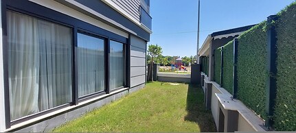 New Flat Large Living Space 1 Close to Lara Beach