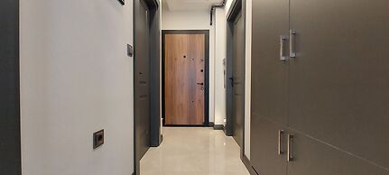 New Flat Large Living Space 3 Close to Lara Beach