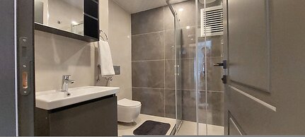 New Flat Large Living Space 3 Close to Lara Beach